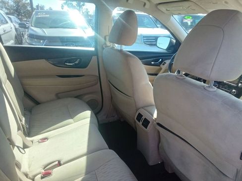 Used 2017 Nissan Rogue S image 15