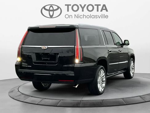 Used 2020 Cadillac Escalade ESV Platinum image 6