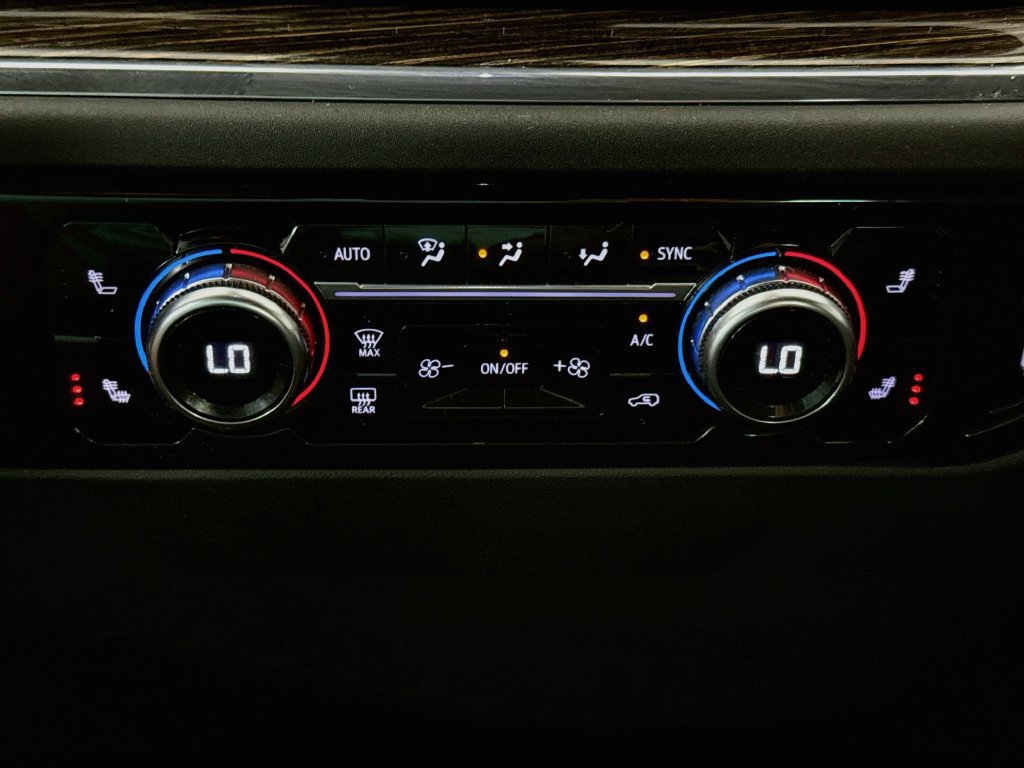 Used 2023 GMC Sierra 1500 SLE AWD/4WD image 16