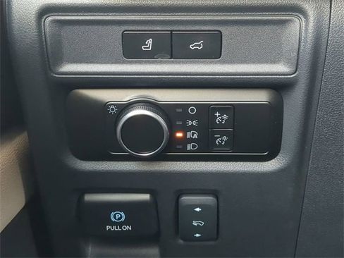 Used 2024 Ford Expedition Max XLT image 30