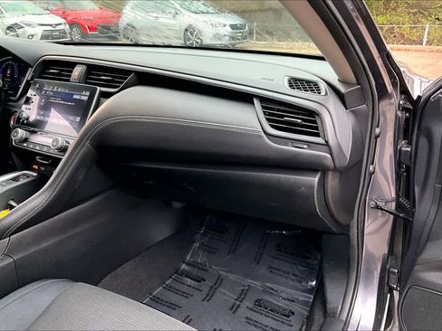 Used 2021 Honda Insight EX image 17