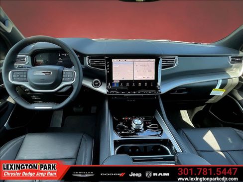 New 2026 Jeep Grand Wagoneer Limited AWD/4WD image 5