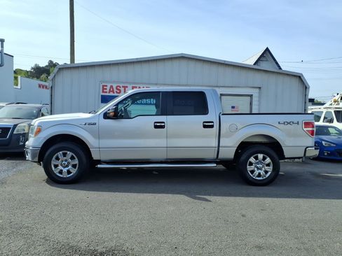Used 2011 Ford F150 XLT w/ XLT Chrome Pkg AWD/4WD image 2
