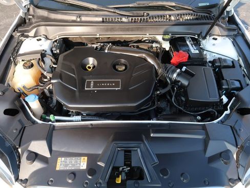 Used 2017 Lincoln MKZ Reserve image 13