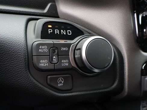New 2026 RAM 1500 Big Horn w/ Night Edition AWD/4WD image 32