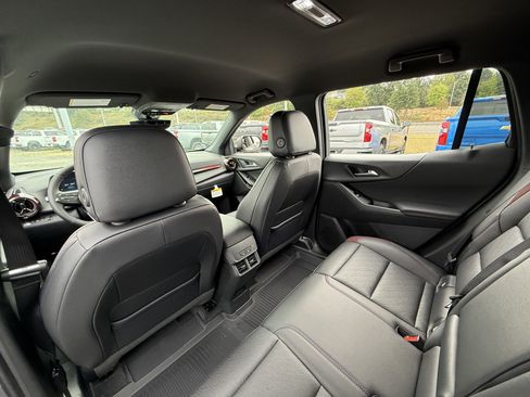 New 2026 Chevrolet Equinox RS w/ Convenience Package III image 31