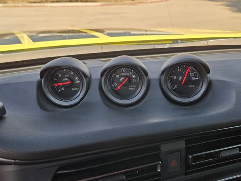 Used 2024 Nissan Z Performance w/ Floor Mat Package image 14