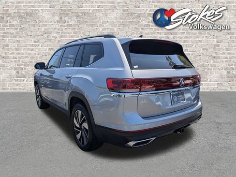 Certified 2025 Volkswagen Atlas SE FWD image 6