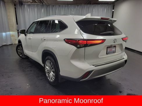 Used 2020 Toyota Highlander Platinum AWD/4WD image 6