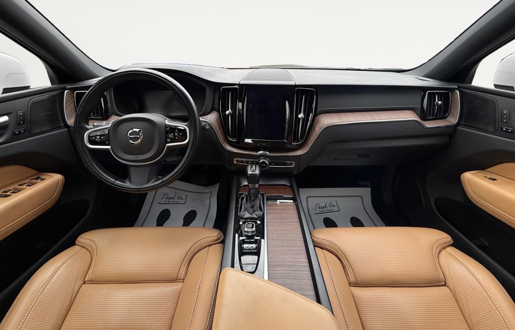 Used 2021 Volvo XC60 T5 Inscription w/ Advanced Package AWD/4WD image 16