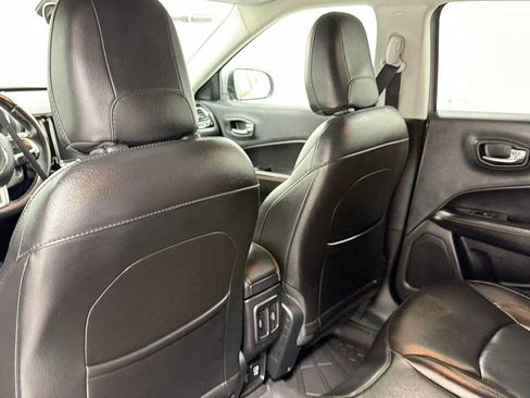 Used 2019 Jeep Compass Limited AWD/4WD image 24