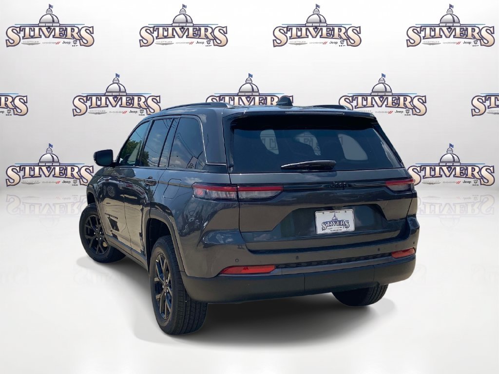 New 2026 Jeep Grand Cherokee Altitude RWD image 4