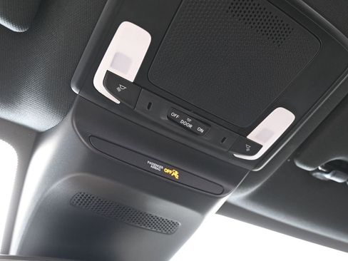 Used 2024 Honda HR-V Sport image 19