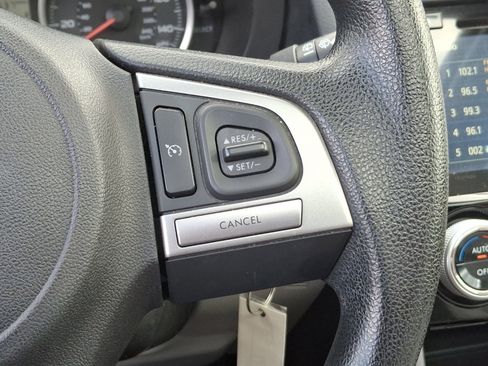 Used 2018 Subaru Forester 2.5i Premium w/ All-Weather Package image 22