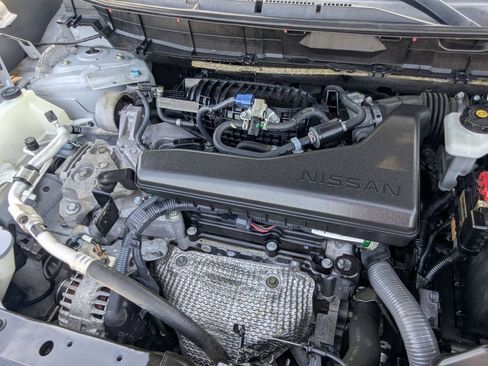 Used 2020 Nissan Rogue SV w/ Premium Package FWD image 30