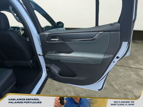 New 2026 GMC Acadia AT4 image 31