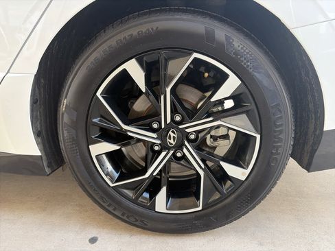 Used 2025 Hyundai Sonata SEL FWD image 23