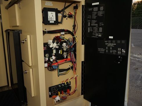 Used 2022 Mercedes-Benz Sprinter 3500 image 41