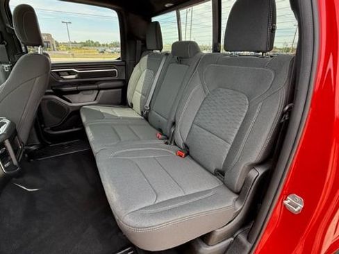 Used 2025 RAM 1500 Big Horn AWD/4WD image 24