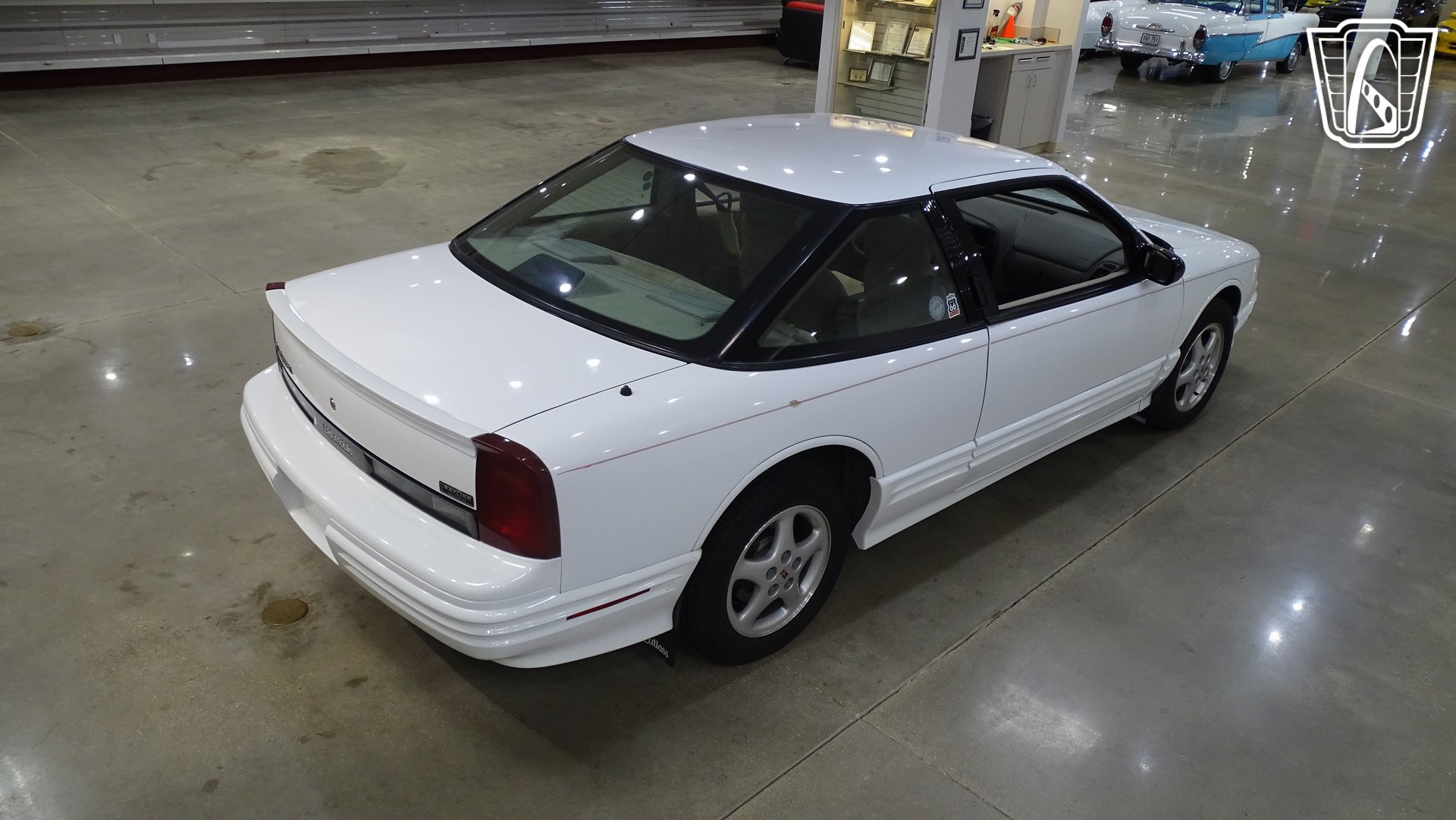 Used 1997 Oldsmobile Cutlass Supreme SL FWD image 14