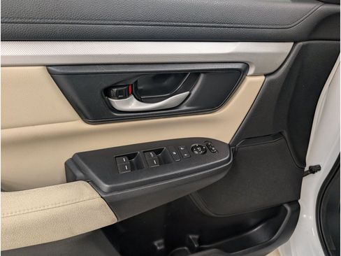 Used 2020 Honda CR-V LX image 7