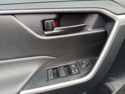 Used 2025 Toyota RAV4 LE image 11