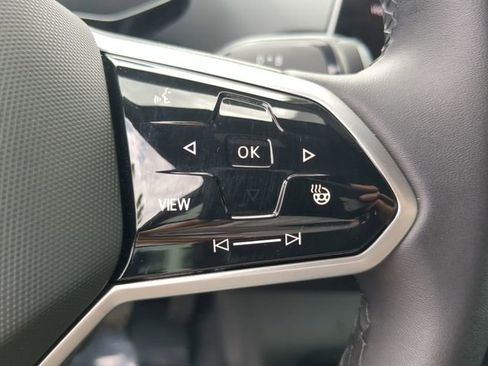 Used 2024 Volkswagen ID.4 Pro S image 29