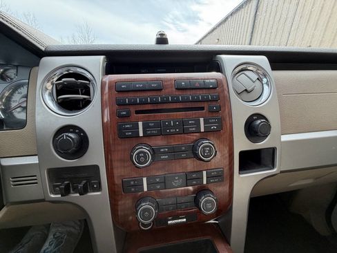 Used 2010 Ford F150 Lariat image 28