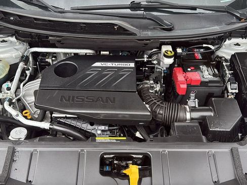 Used 2022 Nissan Rogue SV FWD image 34