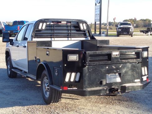Used 2023 GMC Sierra 2500 Pro w/ Convenience Package image 6
