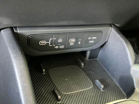 Used 2025 Kia K4 GT-Line w/ GT-Line Premium Package FWD image 34