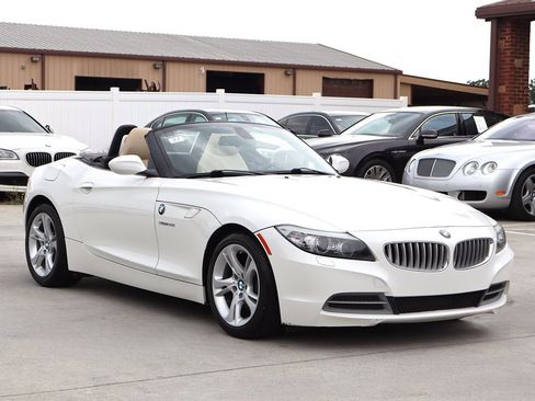 Used 2010 BMW Z4 sDrive35i RWD image 16
