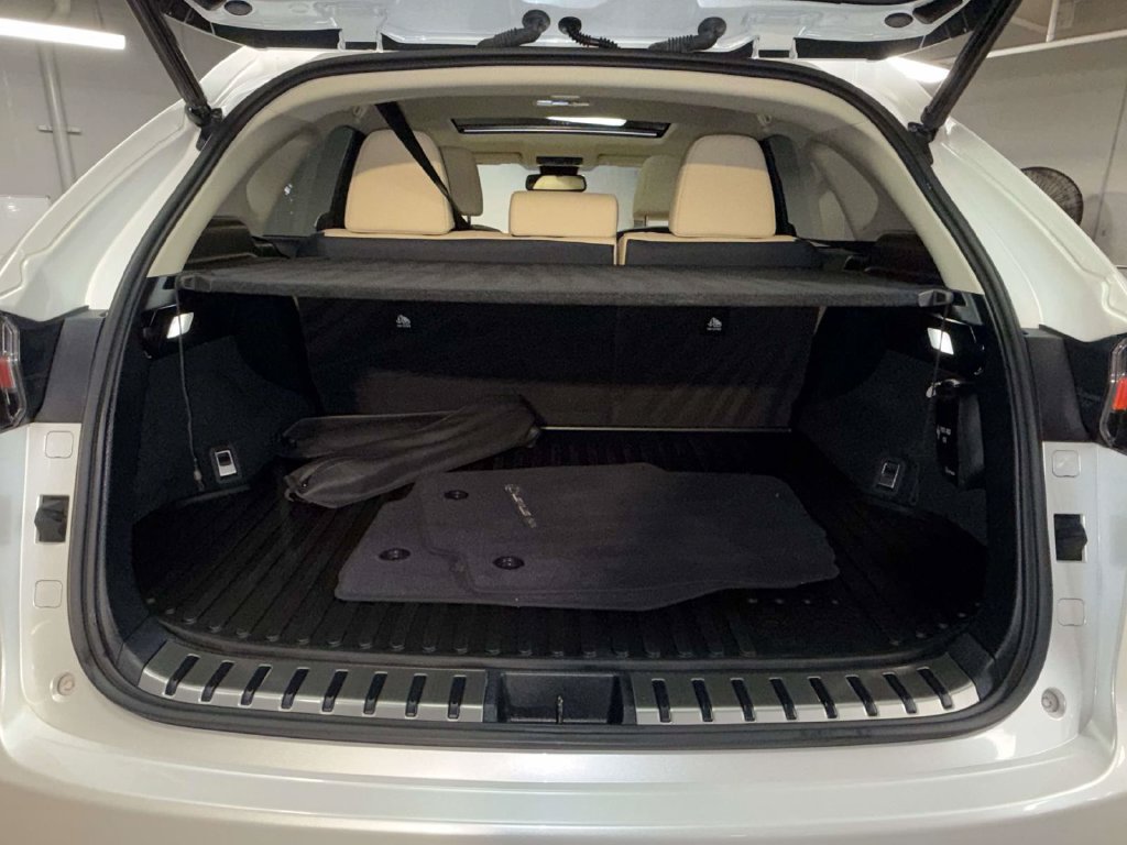 Used 2018 Lexus NX 300 AWD w/ Premium Package image 17