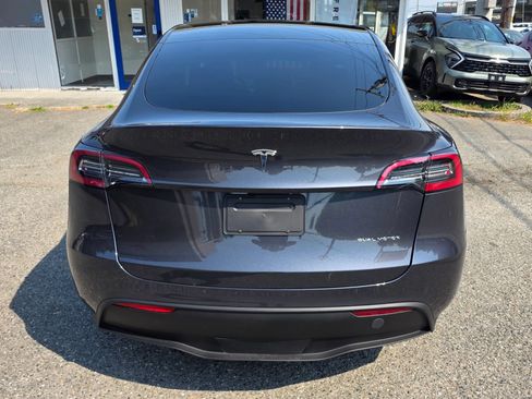Used 2024 Tesla Model Y Long Range AWD/4WD image 6