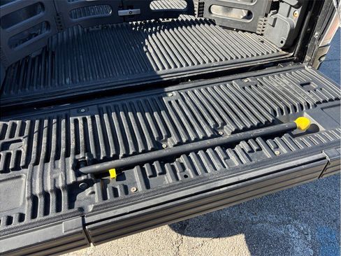 Used 2013 Ford F150 Raptor w/ Luxury Equipment Group image 48