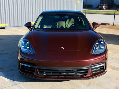 Used 2018 Porsche Panamera 4 image 20