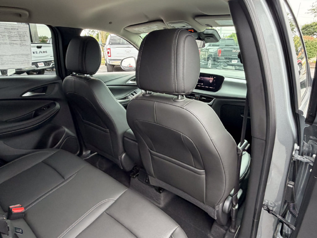 Certified 2024 Buick Encore GX Sport Touring FWD image 15