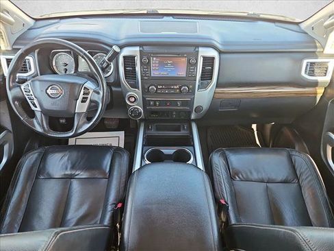Used 2017 Nissan Titan SL w/ Chrome Package image 17