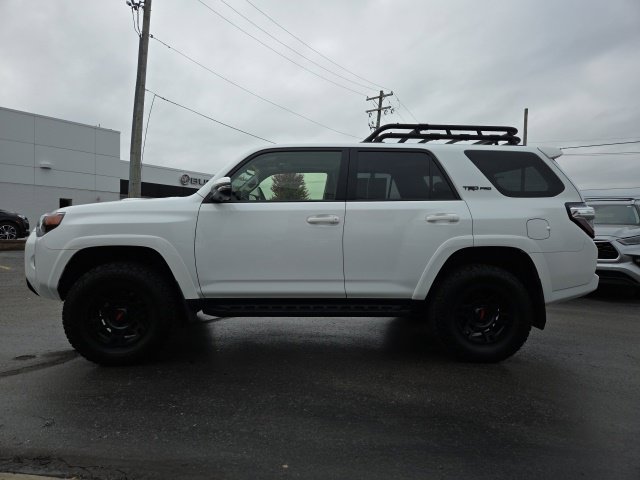 Used 2024 Toyota 4Runner TRD Pro AWD/4WD image 4