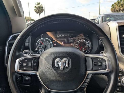 Used 2021 RAM 1500 Laramie AWD/4WD image 23