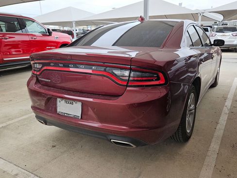 Used 2023 Dodge Charger SXT image 2