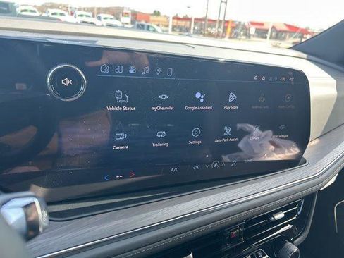 New 2026 Chevrolet Tahoe LS w/ LPO, Dark Essentials Package AWD/4WD image 17