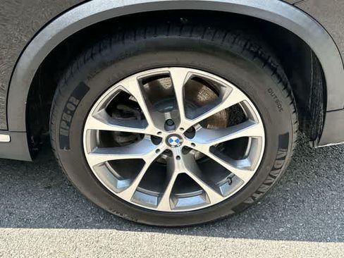 Used 2019 BMW X5 xDrive40i w/ Premium Package 2 AWD/4WD image 5