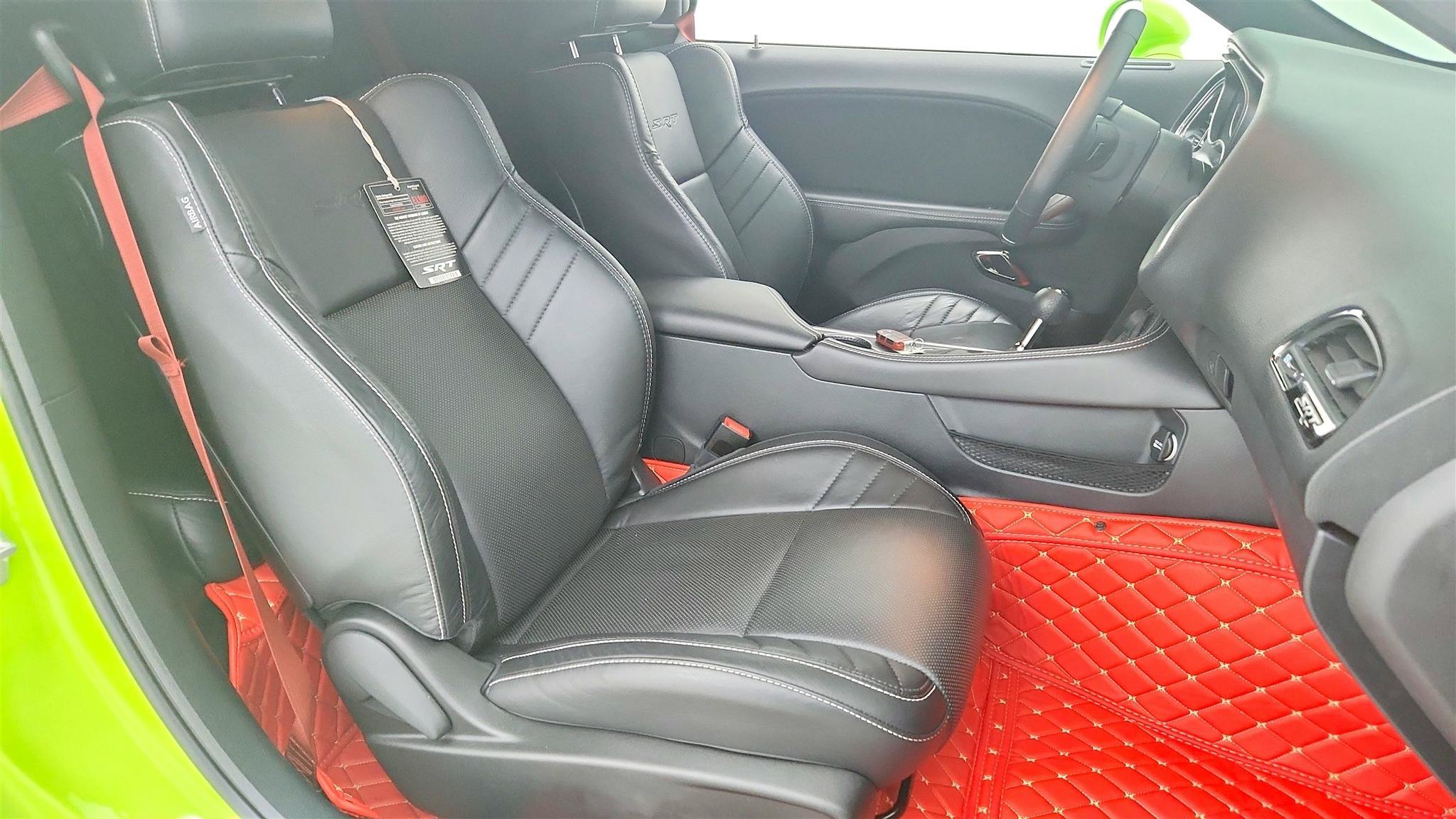 Used 2015 Dodge Challenger SRT Hellcat RWD image 38
