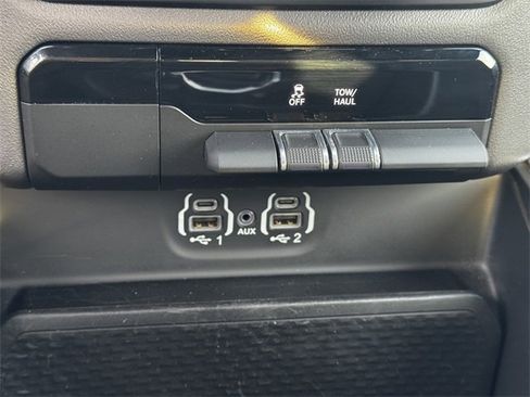 Used 2023 RAM 1500 Big Horn image 34