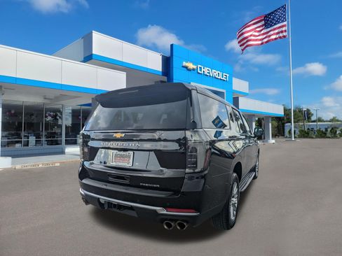Used 2026 Chevrolet Suburban Premier w/ Sun And Tow Package AWD/4WD image 3