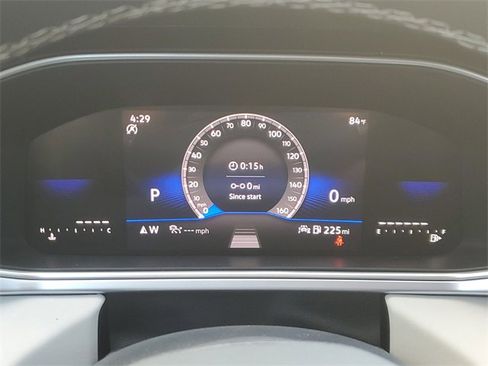 New 2025 Volkswagen Taos SE image 24