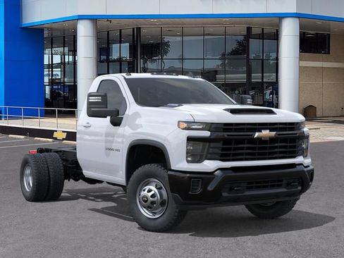 New 2026 Chevrolet Silverado 3500 W/T AWD/4WD image 7