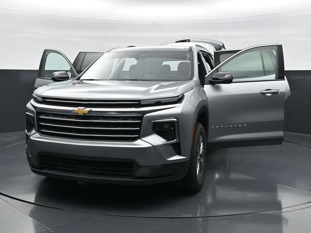 Used 2025 Chevrolet Traverse LT AWD/4WD image 54