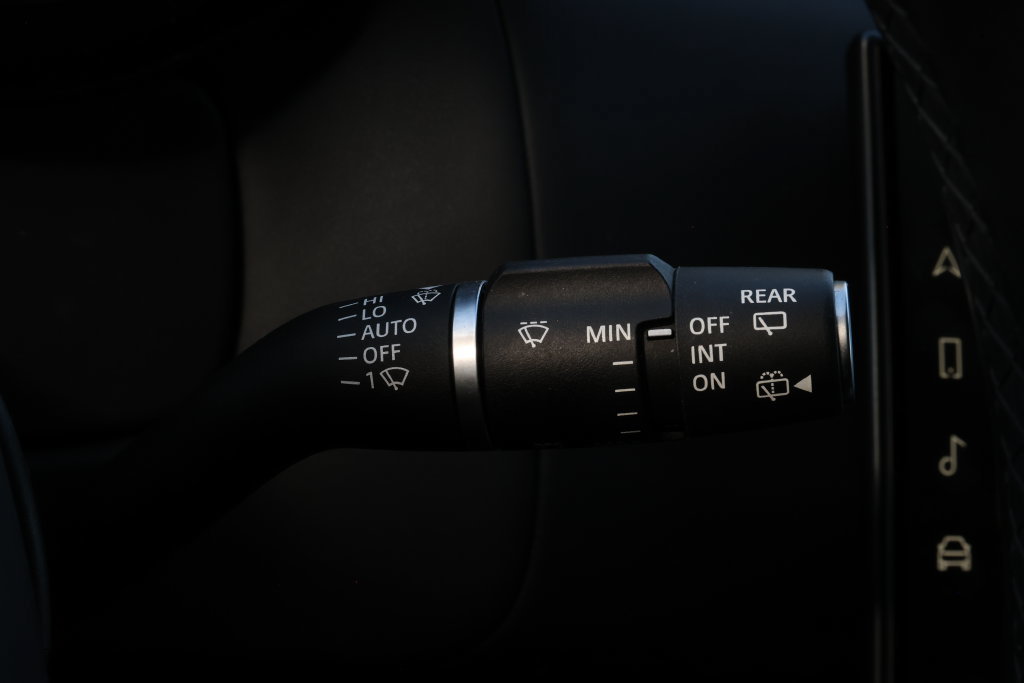 Used 2023 Land Rover Range Rover SE AWD/4WD image 16